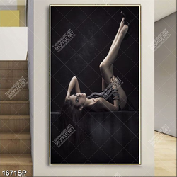 Tranh người mẫu với đôi chân dài cuốn hút treo spa