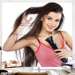 Tranh in trang trí cô nàng trẻ trung xinh đẹp