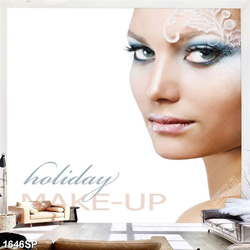 Tranh holiday make up