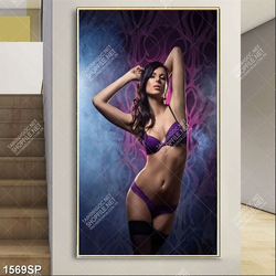 Tranh người mẫu bikini nóng bỏng treo spa