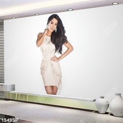 Tranh treo spa cô gái xinh đẹp quyến rũ