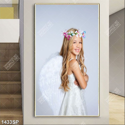 Tranh cô bé dễ thương mang đôi cánh thiên thần