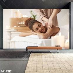 Tranh canvas cô gái nằm matxa thư giãn treo spa