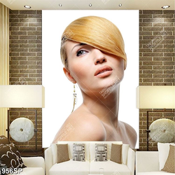 Tranh cô gái với mái tóc che một bên mắt treo spa