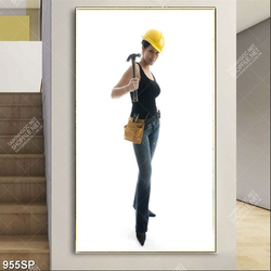 Tranh cô gái tạo dáng nhân viên sửa chữa cá tính treo spa