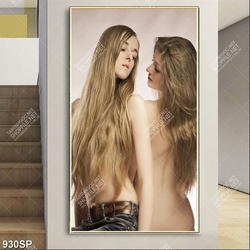 Tranh hai người mẫu bán nude treo spa