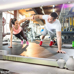 Tranh đôi trai gái tập thể thao trong phòng gym