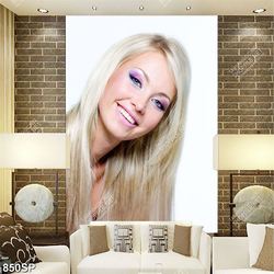 Tranh cô gái tóc vàng xinh đẹp treo tường spa