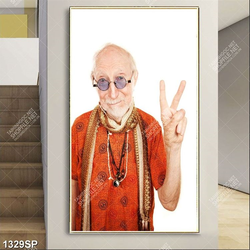 Tranh người đàn ông cao tuổi khỏe mạnh