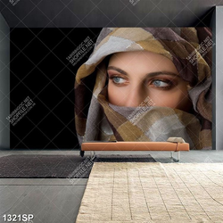 Tranh cô gái với đôi mắt đẹp trang trí tường spa