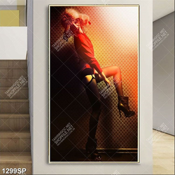 Tranh canvas người mẫu sexy đứng tạo dáng bên tường treo spa