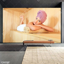 Tranh cô gái trẻ nằm xông hơi thư giãn trong spa