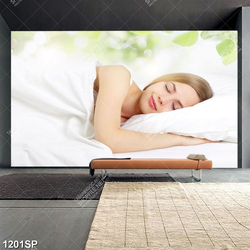 Tranh cô gái xinh đẹp nằm ngủ trên chiếc gối êm ả