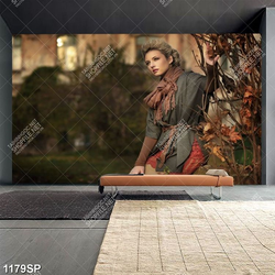 Tranh cô gái xinh đẹp cổ điển ngỗi giữa trời thu