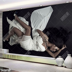 Tranh người đẹp mặc váy trắng nằm tạo dáng nghệ thuật