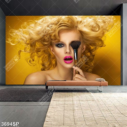 Tranh cô gái tóc vàng