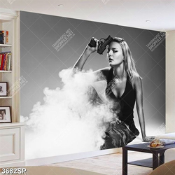 Tranh nghệ thuật trắng đen cô nàng cá tính bên làn khói trắng