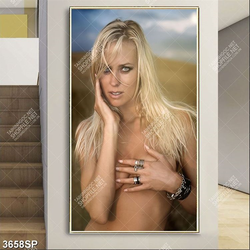 Tranh người đẹp tóc vàng gợi cảm