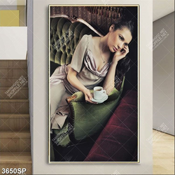 Tranh cô gái cầm tách tà ngồi suy tư