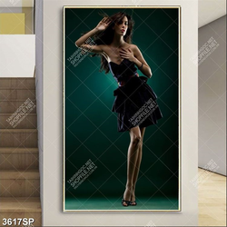 Tranh cô gái mặc váy trẻ trung