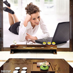 Tranh cô nàng công sở