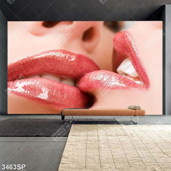 Tranh hai đôi môi đỏ ngọt ngào