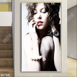 Tranh spa người mẫu cá tính