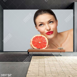 Tranh người đẹp và trái cam tươi