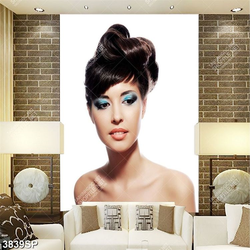 Tranh gương mặt người mẫu make up nổi bật