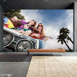 Tranh hai cô gái vui vẻ ca hát dưới bầu trời