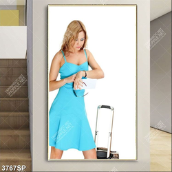 Tranh cô gái mặc váy xanh