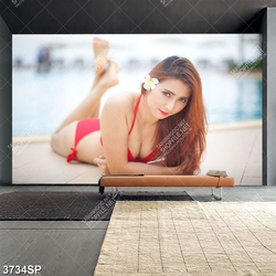 Tranh người đẹp bikini nằm bên hồ bơi