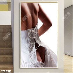 Tranh cô gái mặc chiếc váy cưới sexy