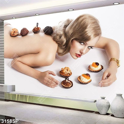 Tranh spa những chiếc bánh ngọt trên lưng trần người đẹp