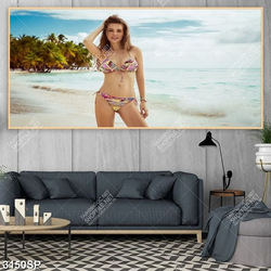 Tranh người đẹp bikini đứng bên bãi biển
