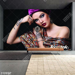 Tranh psd người đẹp vẽ Henna trên tay treo tường spa