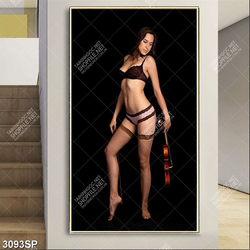 Tranh spa người mẫu bikini cầm đàn violon