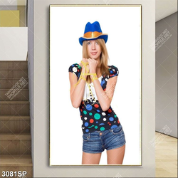 Tranh canvas cô gái trẻ trung xinh đẹp