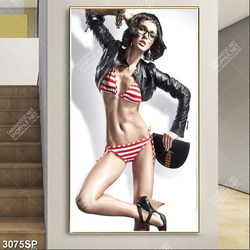Tranh người mẫu bikini
