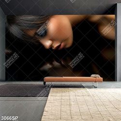 Tranh spa người đẹp nhắm mắt soi mình trong gương