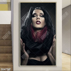 Tranh treo spa người đẹp choàng khăn