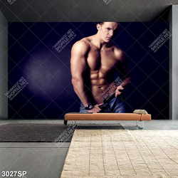 Tranh spa thân hình cơ bắp nam tính của người mẫu nam