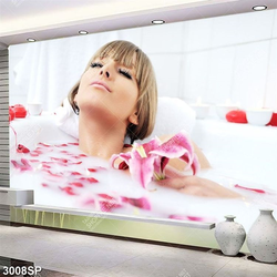 Tranh spa cô gái ngâm mình trong bồn tắm hoa hồng