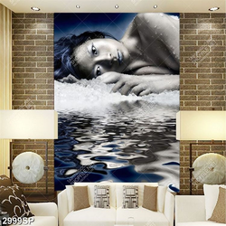 Tranh nghệ thuật treo spa cô gái bên hồ nước