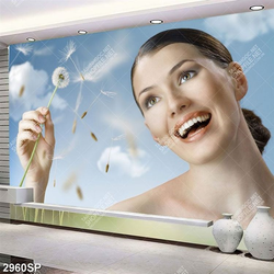 Tranh canvas treo spa cô gái cười rạng rờ bên hoa bồ công anh