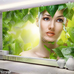 Tranh người đẹp bên tán lá xanh in uv