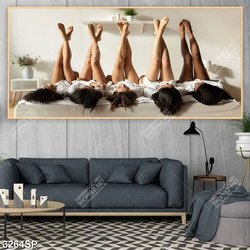 Tranh những cô gái khoe đôi chân