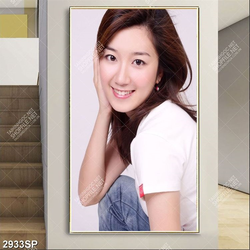 Tranh cô gái trẻ trung xinh đẹp in uv treo spa