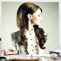 Tranh spa cô gái với gương mặt quay đi