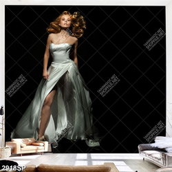 Tranh người đẹp mặc váy trắng xẻ tà khoe đôi chân dài treo tường spa